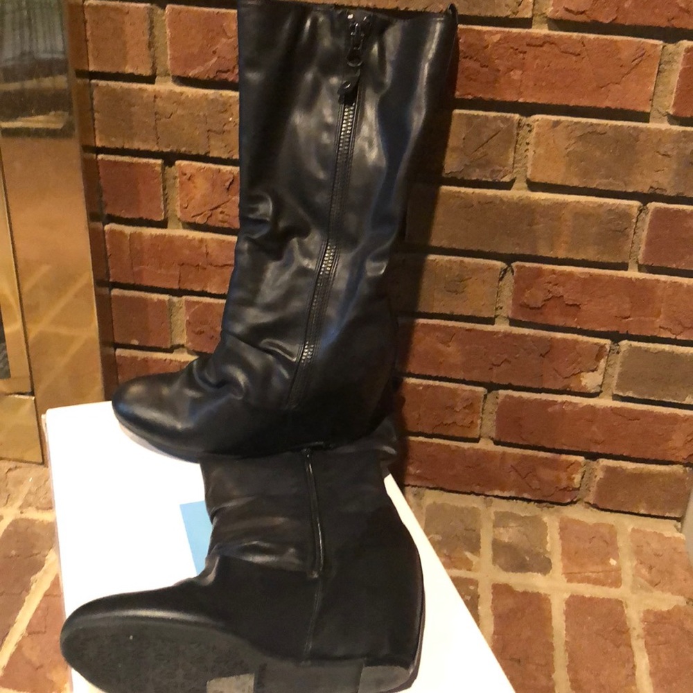 Hembadoon Black boots